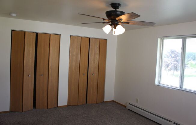 2 beds, 1 bath, 1,050 sqft, $1,199.99, Unit 142-07