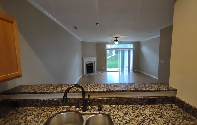Move In Ready Townhome located in the Towne Meadows Community!