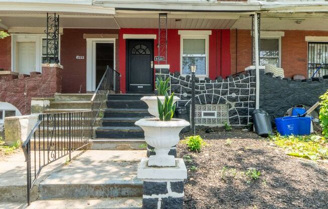 Newly rehabbed 3 bedroom 1.5 bath unit