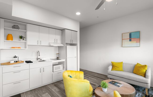 1 bed, 1 bath, 435 sqft, $1,350