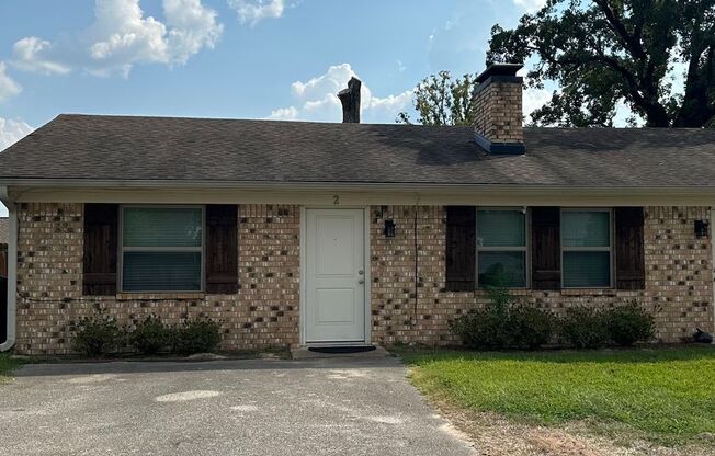 811 McClenny Dr #M02