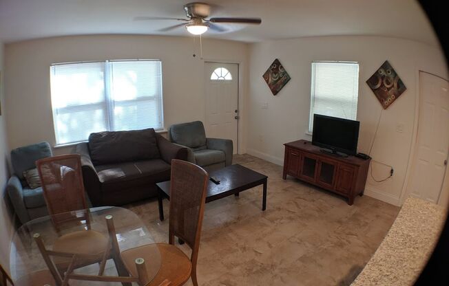 3 beds, 2 baths, $2,500