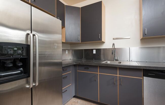 Glenn Apartments