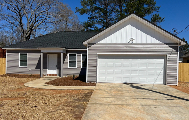 306 COLEMAN BLVD