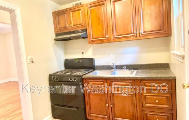 4615 Central Ave, NE