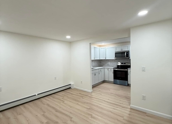 1 bed, 1 bath, 500 sqft, $2,000, Unit 1B