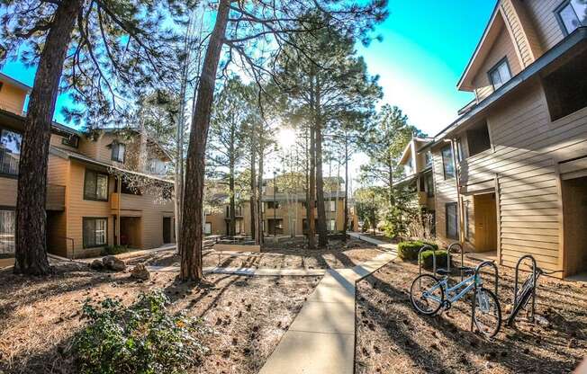 Courtyard at University West Apartments in Flagstaff AZ 2021