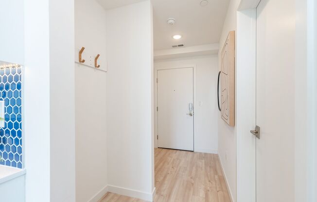 1 bed, 1 bath, $1,495, Unit S-305