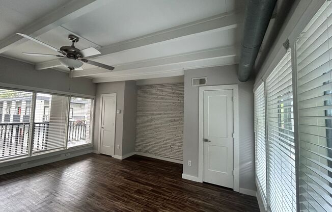 Studio, 1 bath, 500 sqft, $1,095, Unit 230