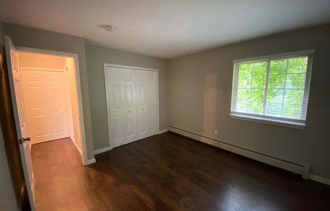 1 bed, 1 bath, 650 sqft, $1,050, Unit 23-203