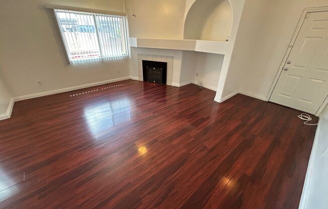 Charming condo in desirable West Las Vegas location