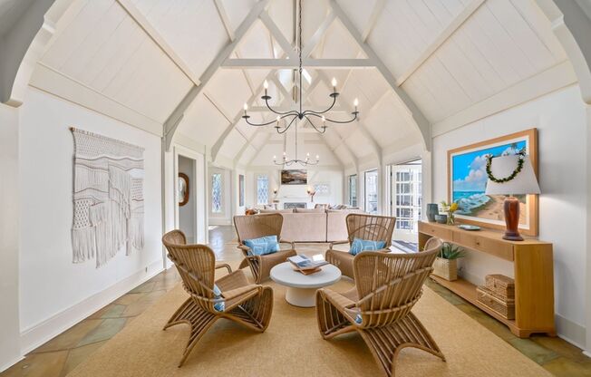 Kahala Palms: Charming Coastal Beach Home w/ Pool, Jacuzzi & Lush Garden
