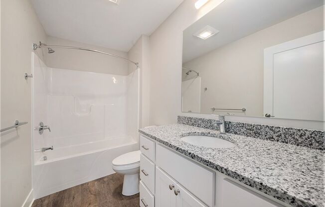 2 beds, 2.5 baths, $2,575, Unit 3418