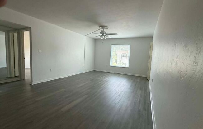 2 beds, 2 baths, $1,350, Unit UNIT N6