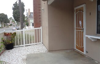 1 bed, 1 bath, $2,450, Unit B