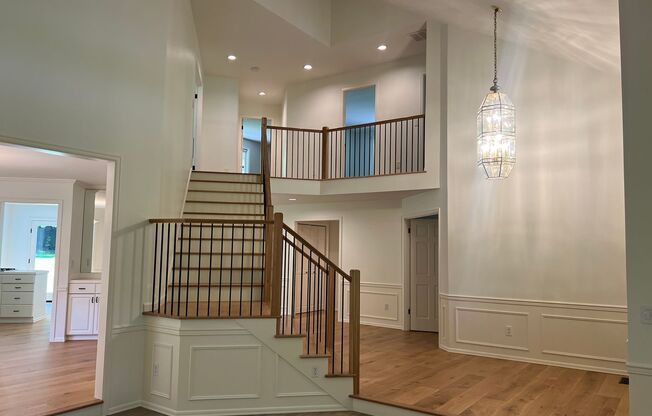 4bd/2.5ba Redmond Home