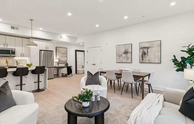 2 beds, 2 baths, 1,000 sqft, $2,773, Unit 105