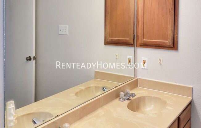 2 beds, 2 baths, $1,550