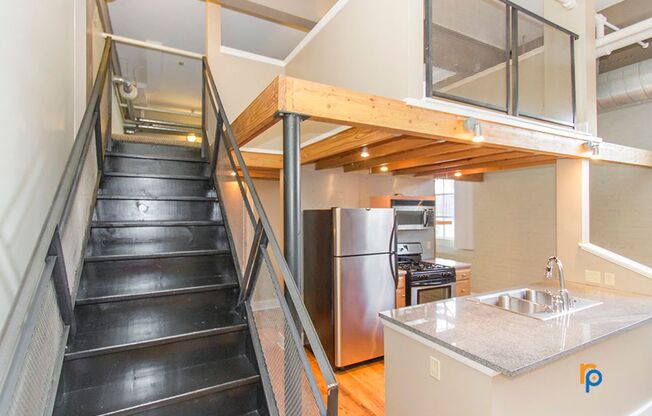 1 bed, 1 bath, 783 sqft, $1,195, Unit 3301-113