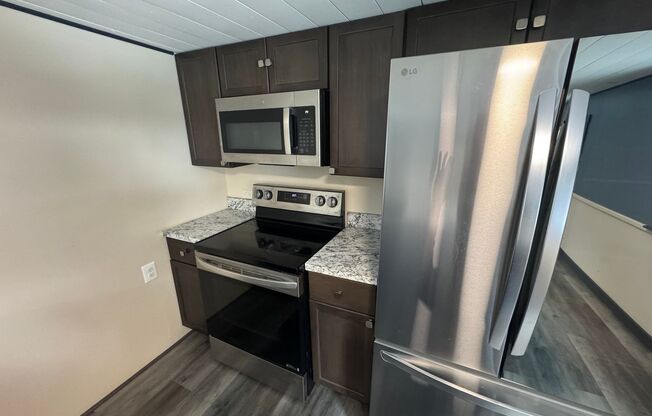 2 Moose Lane Rochester LLC