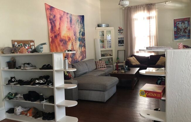 906 W 22nd St (LO)