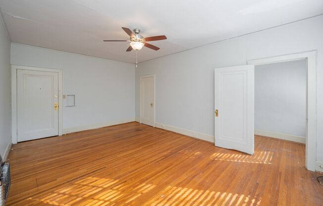 Studio, 1 bath, 593 sqft, $765, Unit 25