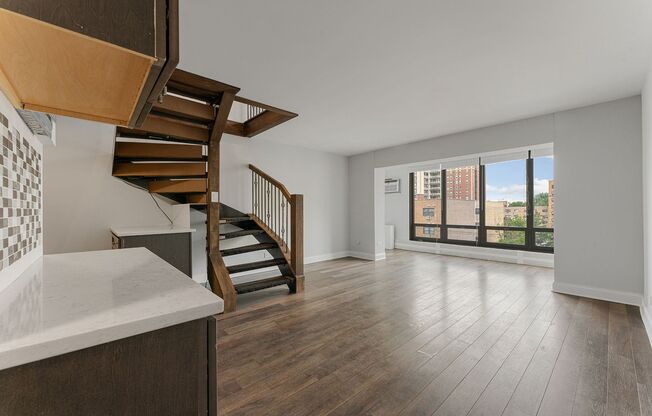1 bed, 1.5 baths, 678 sqft, $2,400, Unit 4A