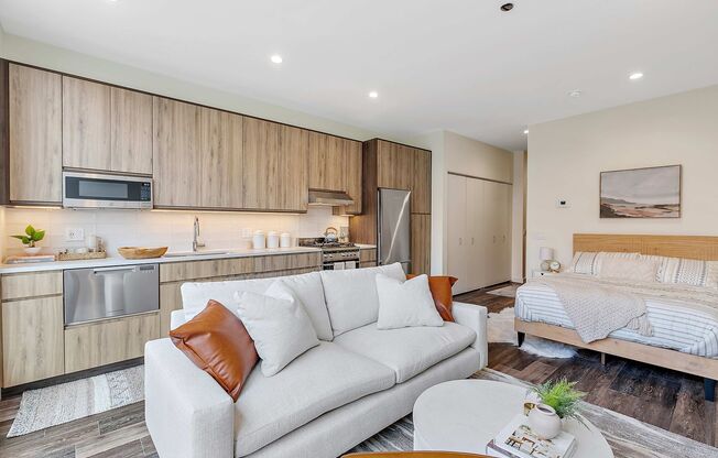 Studio, 1 bath, 460 sqft, $1,949, Unit 403