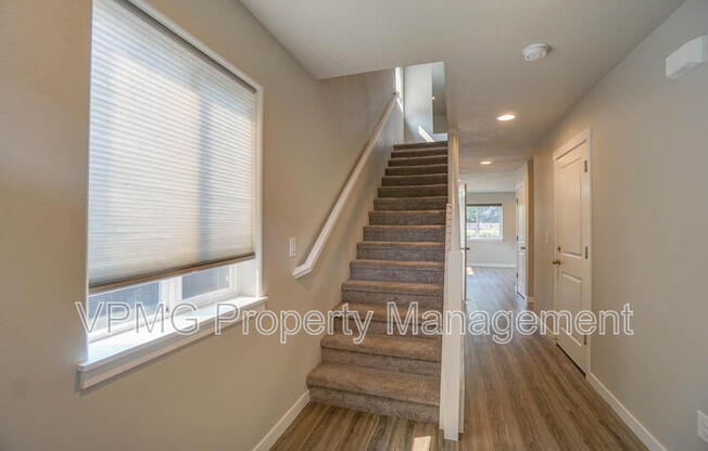 13602 NE 75 CIR