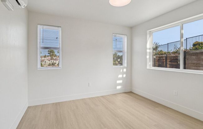 2 beds, 2 baths, $3,595, Unit 212