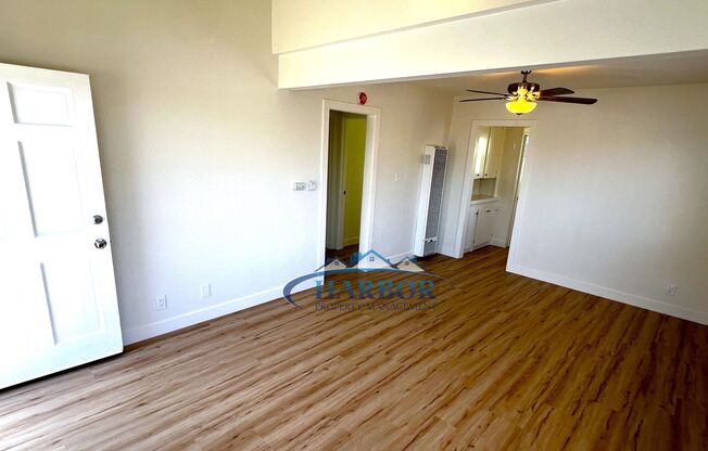 1072 - 1074 W. 21st Street