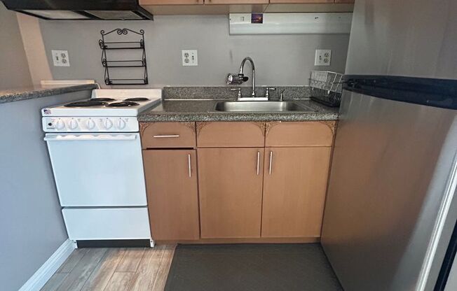 Studio, 1 bath, $2,000, Unit # 3705A