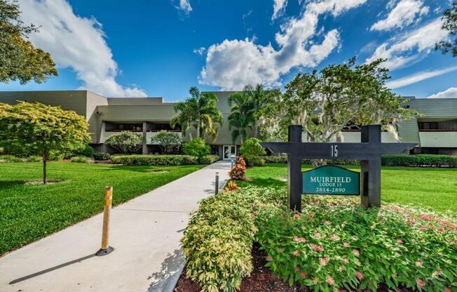 2 beds, 2 baths, 1,210 sqft, $1,950