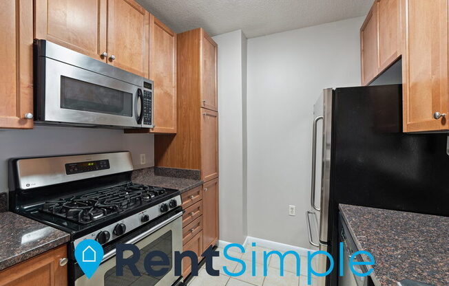 851 N. Glebe Rd, 1021