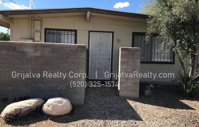 2 beds, 1 bath, 900 sqft, $1,150, Unit 3005