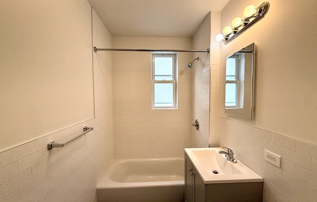 1675 85 ST