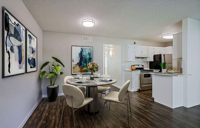 2 beds, 2 baths, 900 sqft, $1,250, Unit 123