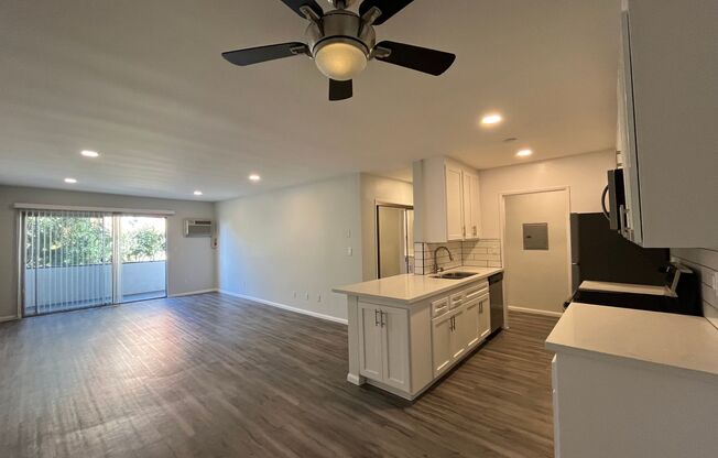 1 bed, 1 bath, 695 sqft, $1,998, Unit 317