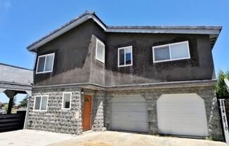 3 beds, 2 baths, $2,695, Unit 2810 Chronicle Ave