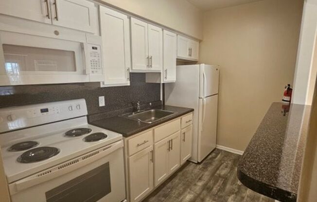 PROVIDENCE MANOR APTS