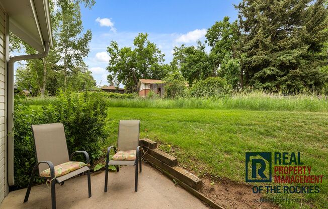 Bright and Updated Townhouse with Finished Basement and Garage