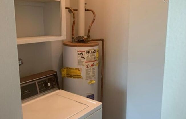 1 bed, 1 bath, $1,200