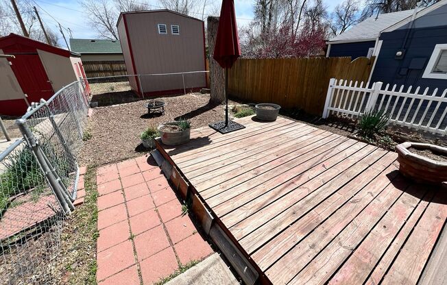 2 beds, 1 bath, $1,750