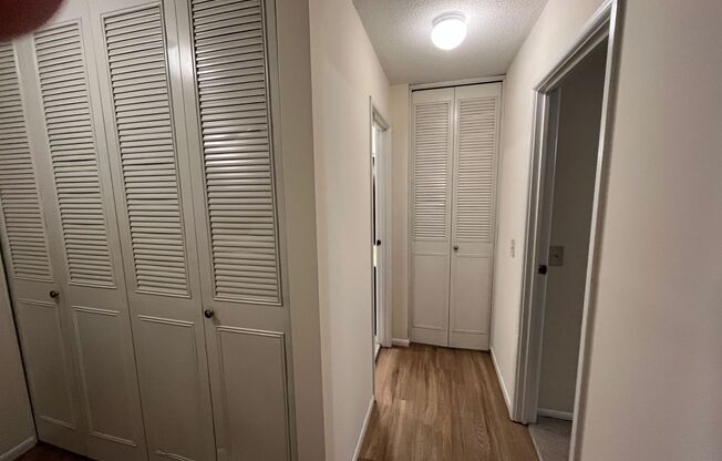 1 bed, 1 bath, 812 sqft, $1,250, Unit 101-112