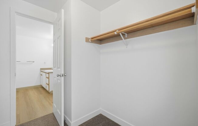 1 bed, 1 bath, 700 sqft, $1,475, Unit 67