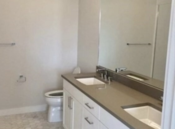 2 beds, 2 baths, 951 sqft, $4,000, Unit 309