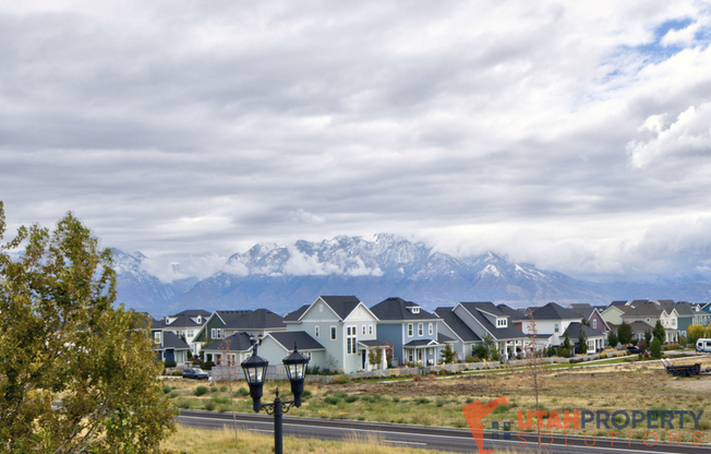 5348 W S JORDAN PKWY