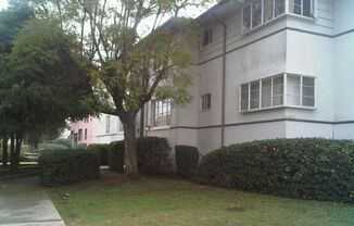 1 bed, 1 bath, $2,195, Unit 4042D