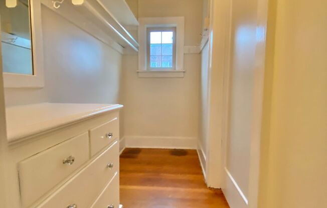 Studio, 1 bath, 365 sqft, $1,495, Unit 306