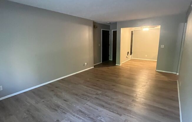 1 bed, 1 bath, 720 sqft, $955, Unit 14